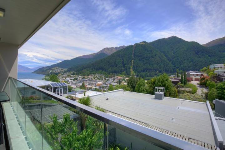Stylish Haven Luxury Interiors In Prime Location Apartamento Queenstown Exterior foto