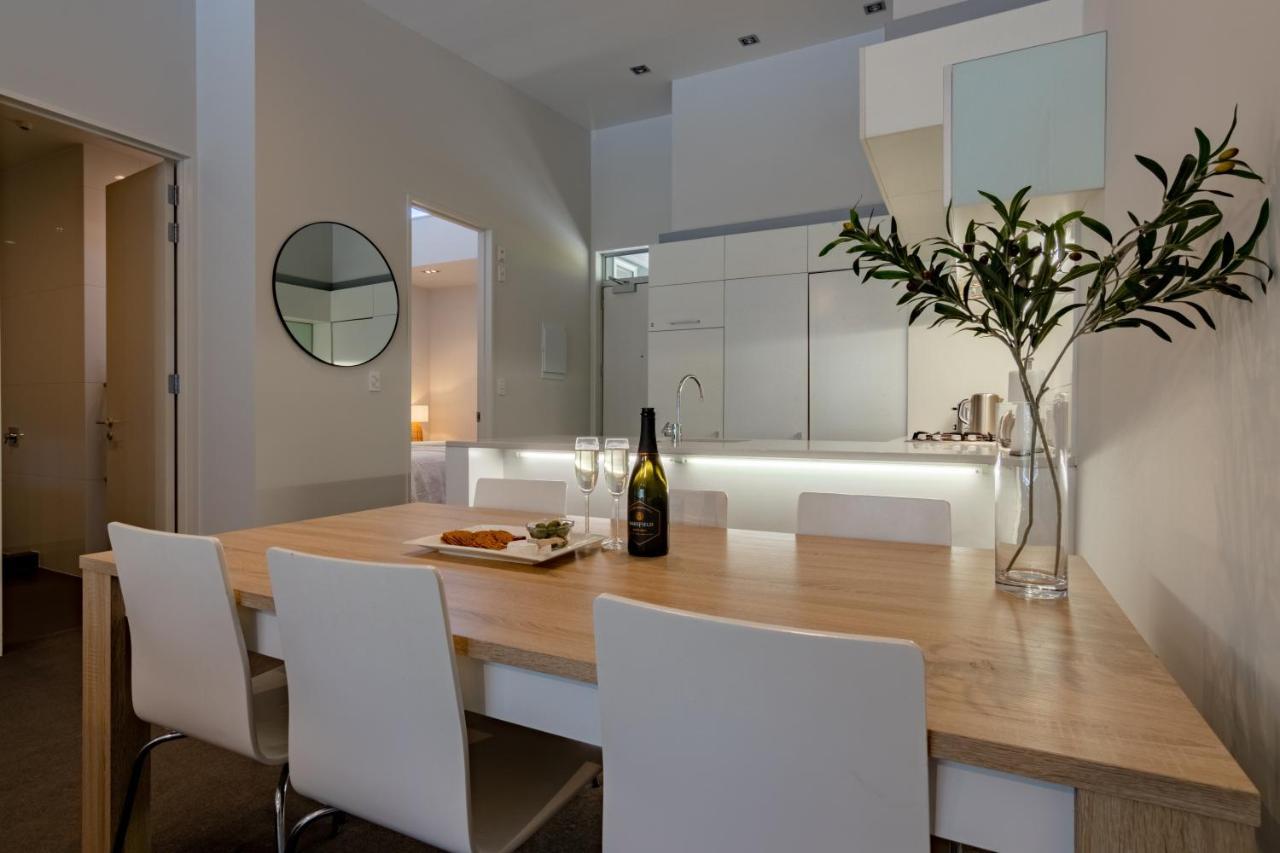Stylish Haven Luxury Interiors In Prime Location Apartamento Queenstown Exterior foto