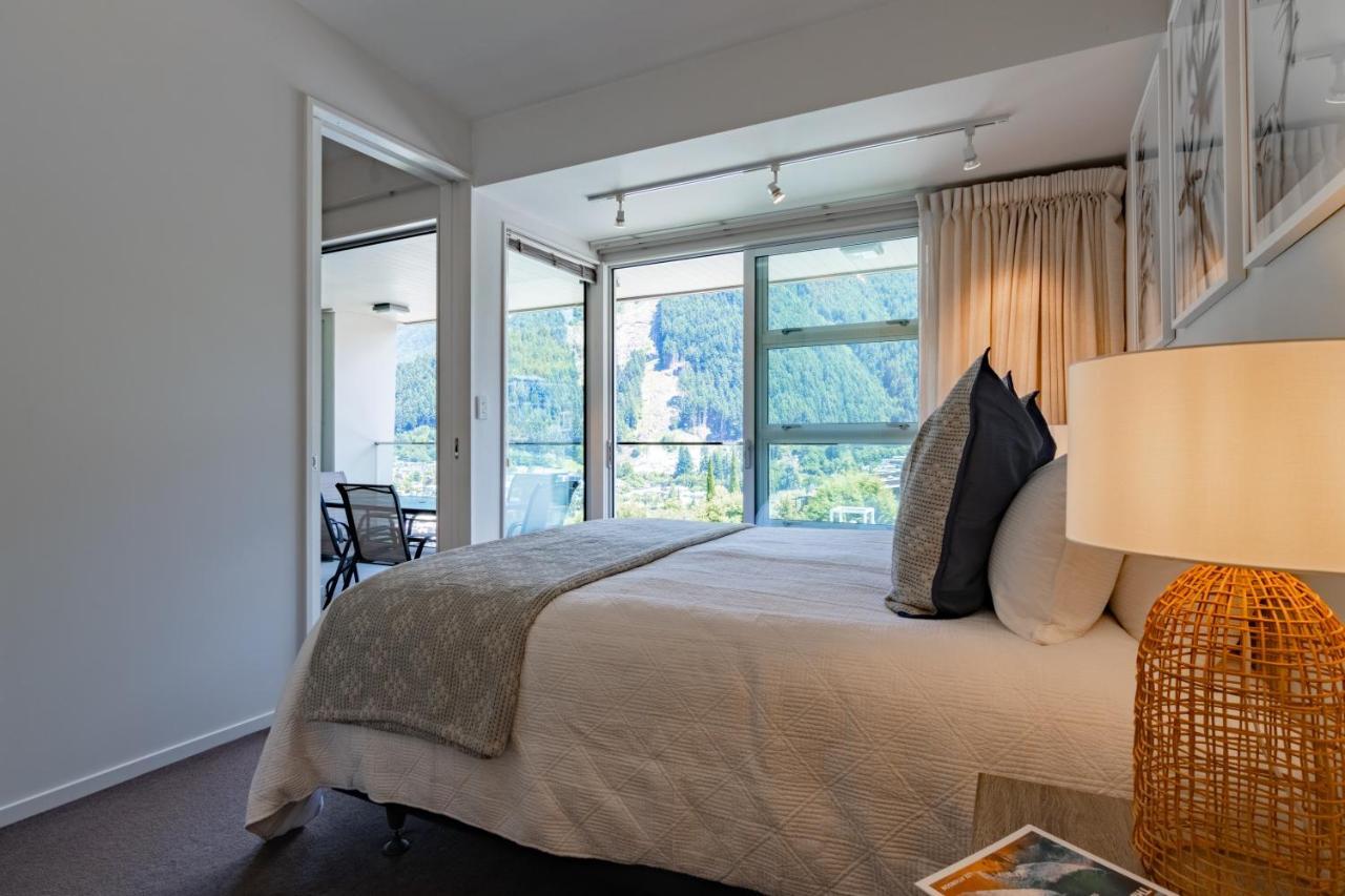 Stylish Haven Luxury Interiors In Prime Location Apartamento Queenstown Exterior foto