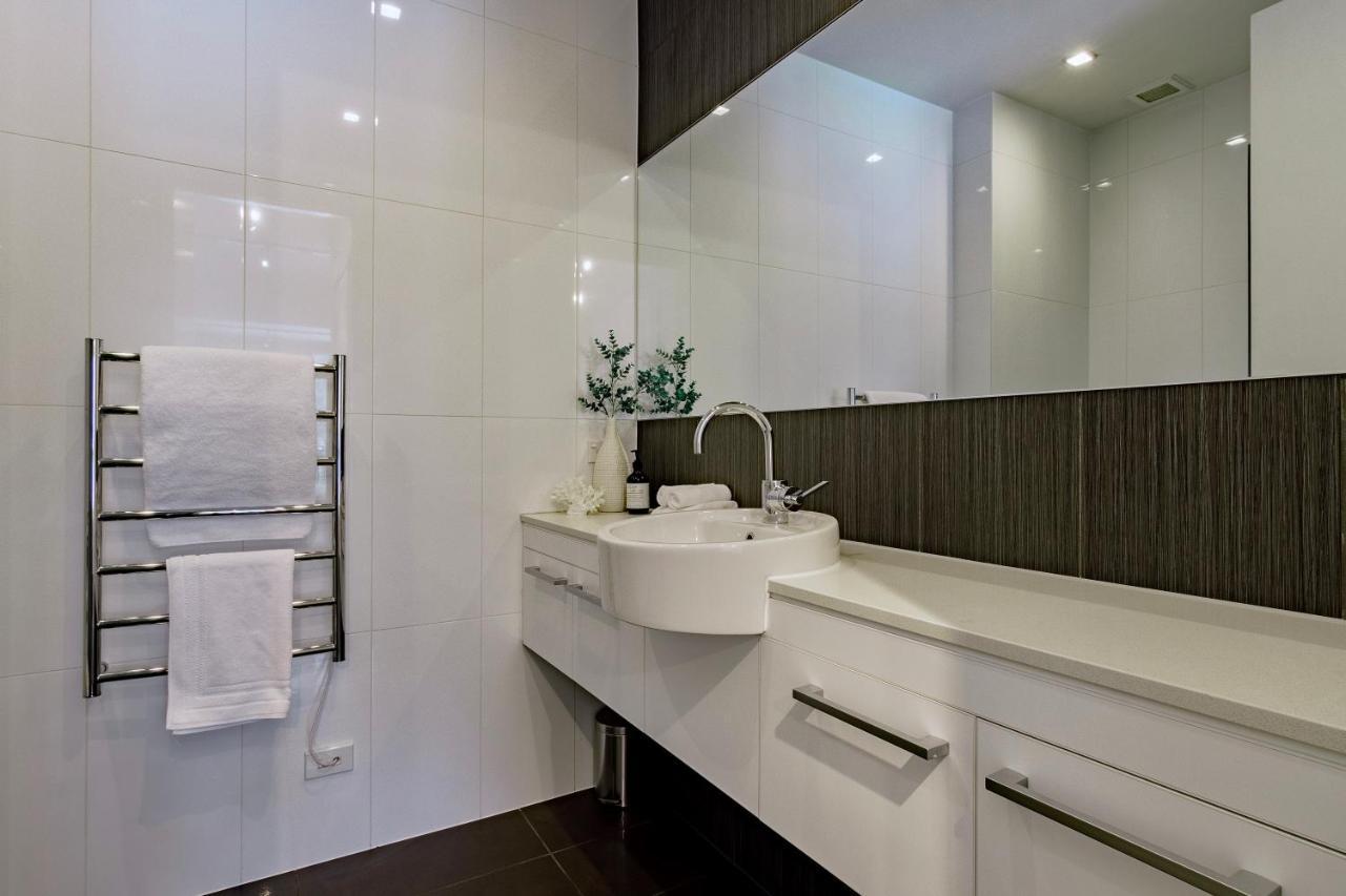 Stylish Haven Luxury Interiors In Prime Location Apartamento Queenstown Exterior foto