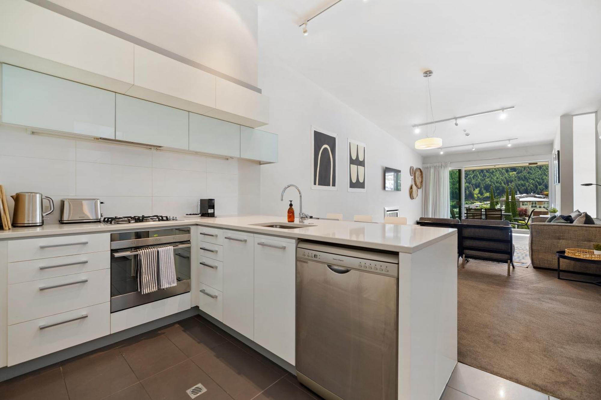 Stylish Haven Luxury Interiors In Prime Location Apartamento Queenstown Exterior foto
